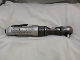 X019 CAMPBELL HAUSFELD Air Ratchet