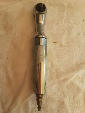 X1100 CAMPBELL HAUSFELD Air Ratchet Drive Great #2 X1100 CAMPBELL HAUSFELD Air Ratchet Drive Great #2