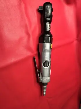 Central Pneumatic 3522 1/2 In Air Ratchet Wrench Ratcheting Action Metal