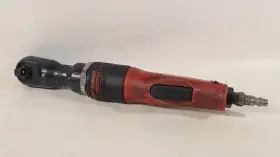 65161 CENTRAL PNEUMATIC Earthquake Air Ratchet