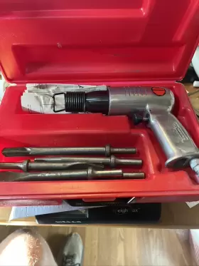 756.18850 CRAFTSMAN Pneumatic Air Hammer Tool Kit 756.18850 CRAFTSMAN Pneumatic Air Hammer Tool Kit