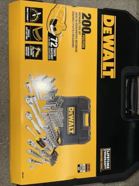 DWMT45007 DEWALT Mechanics Tool Set DWMT45007 DEWALT Mechanics Tool Set
