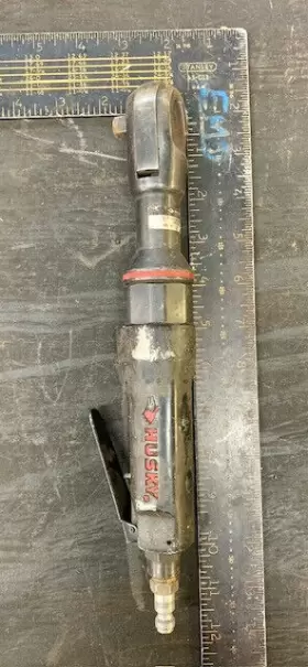 HSTC4005 HUSKY Drive Air Ratchet