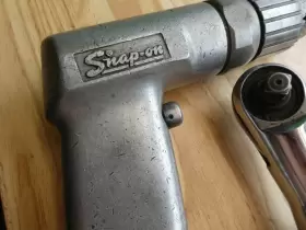 FAR72 SNAP-ON Air Drill Ratchet